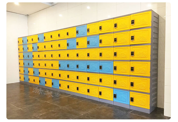 六層塑料更衣柜儲(chǔ)物柜案例實(shí)拍三